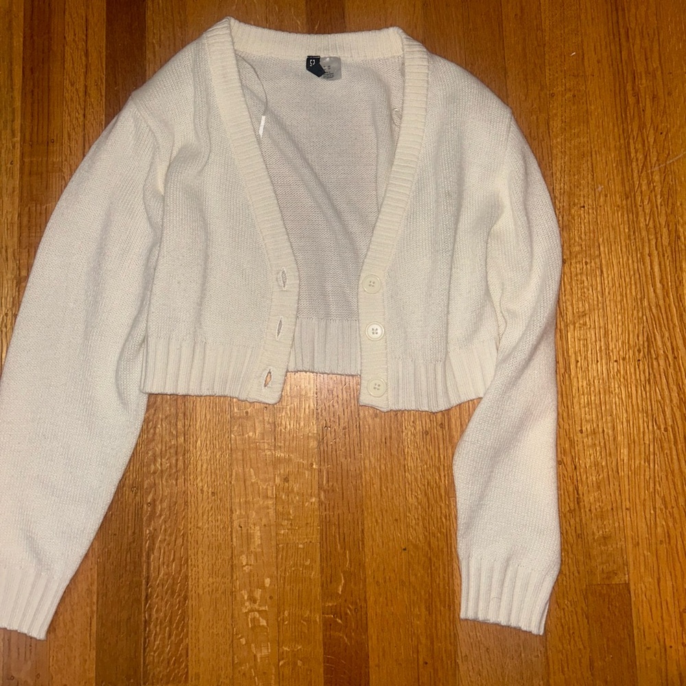 Cropped button up cardigan!